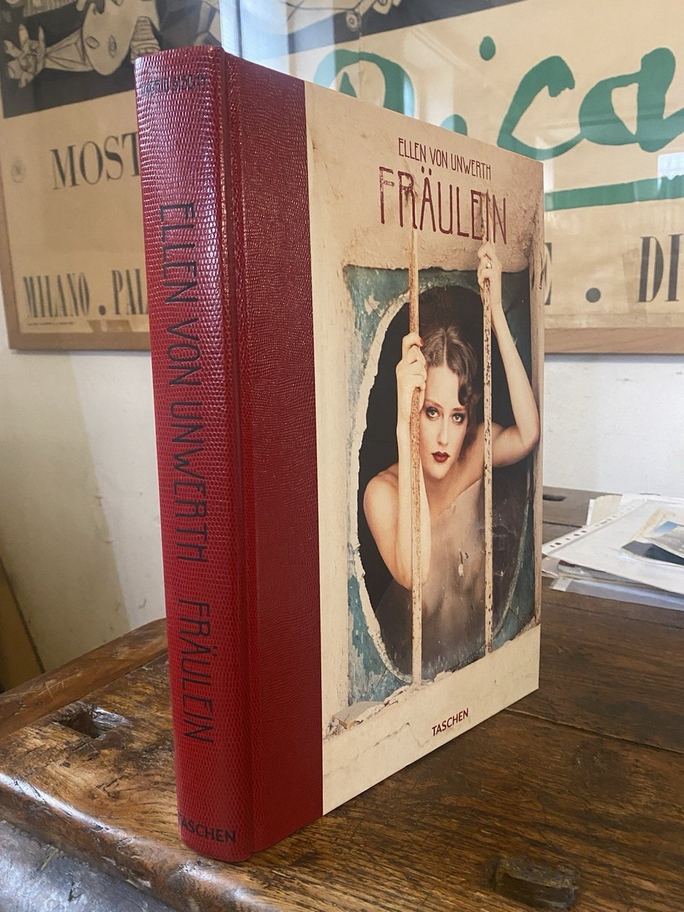 Unwerth Ellen Von Fraulein Koln Taschen 2011 | Immagine principale