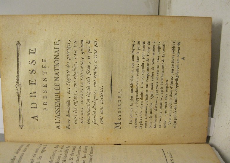 Adresse pre'sente'e a' l'assemble'e nationale pour demander que l'egalite' de …