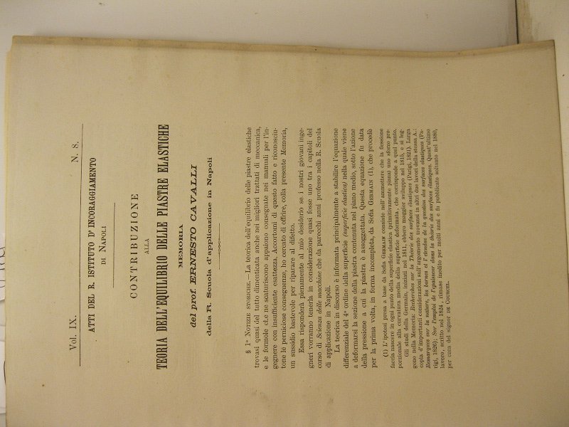 Contribuzione alla teoria dell'equilibrio delle piastre elastiche