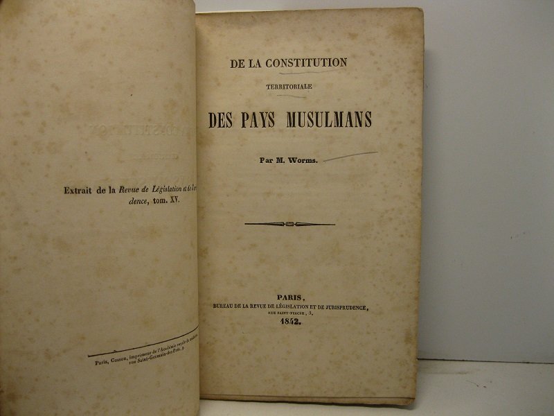 De la constitution territoriale de pays musulmans. Par M. Worms