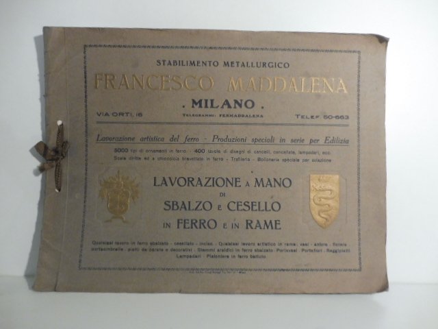 Francesco Maddalena, Milano. Vasi in rame sbalzati e cesellati a …