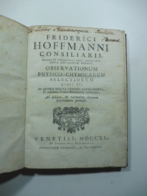 Friderici Hoffmanni consiliarii mediici et professoris Observationum physico-chymicarum selectiorum libri …