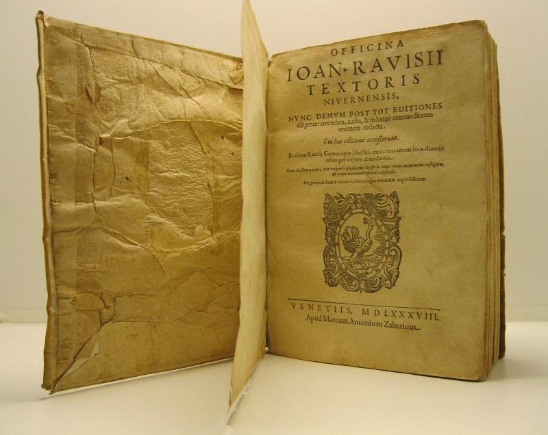 Officina Ioan. Ravisii Textoris nivernensis nunc demum post tot editiones …