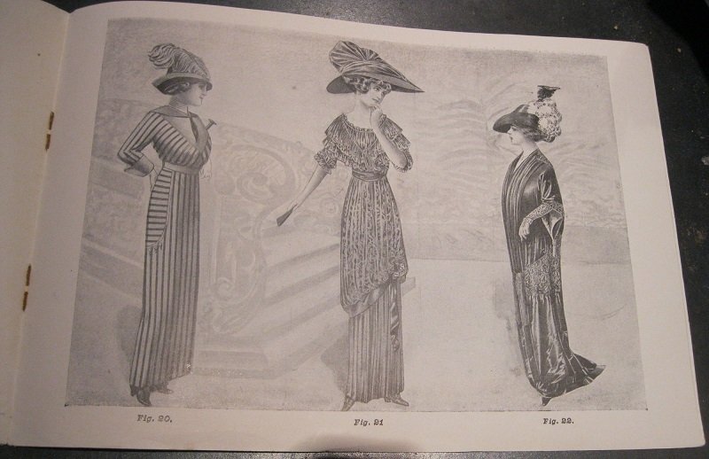 P. Lucchini & C., Milano, galleria De Cristoforis. Estate 1912