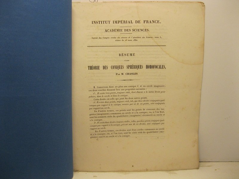 Resume' d'une theorie des coniques spherique homofocales