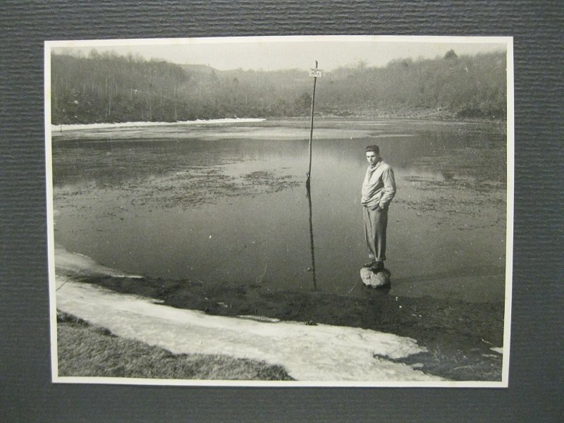 Serra d'Ivrea. Laghetto di Pre'. Fotografia originale