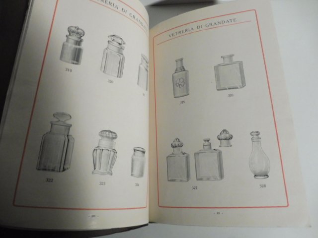 Societa' anonima vetreria di Grandate. Articoli per profumeria