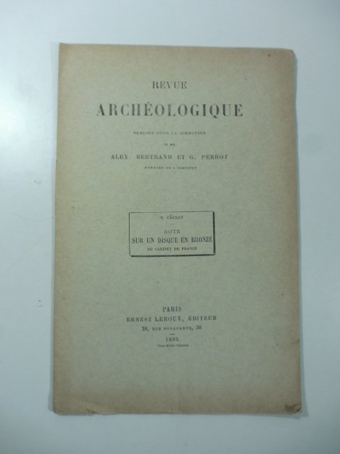 Sur un disque en bronze du cabinet de France