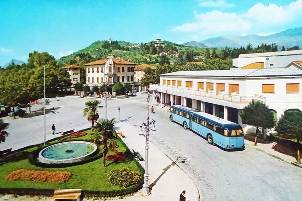 Cartolina - Tarcento - Piazza Libertà - 1964