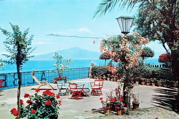 Cartolina - Sorrento - Il Vesuvio visto dall'Hotel Royal - …