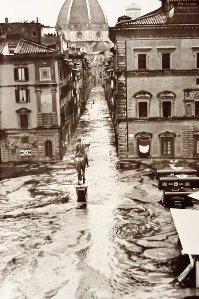 Cartolina - Firenze - Piazza S.S. Annunziata e Via dei …
