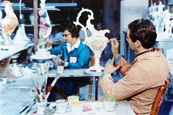 Cartolina - Mani di Fioraie all'Opera - Manifattura d'Arte Antonio …