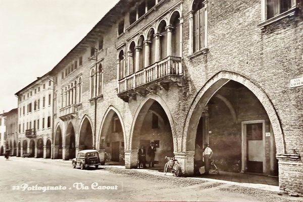Cartolina - Portogruaro (Venezia) - Via Cavour - 1952