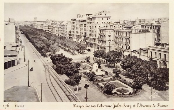 Cartolina - Tunis - Perspective mir l'Avenue Jules-Ferry et de …