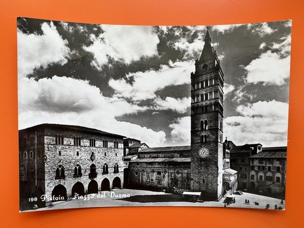 Cartolina - Pistoia - Piazza del Duomo 1956