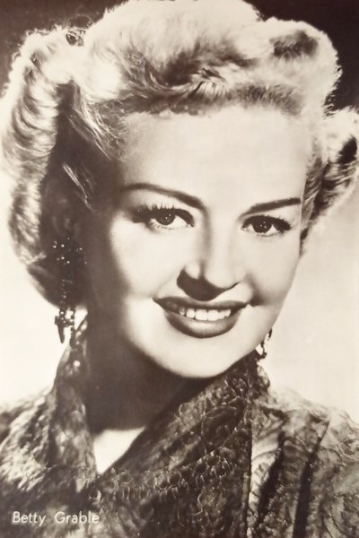 Cartolina Cinema Teatro - Betty Grable - Ballerina, attrice, cantante …