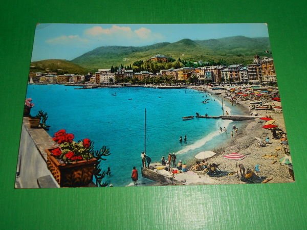 Cartolina S. Margherita Ligure - Panorama e spiaggia 1965.