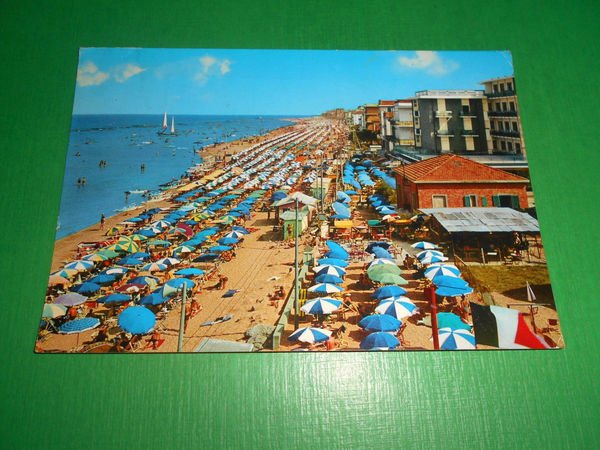 Cartolina Bellaria - Alberghi - Spiaggia 1963.