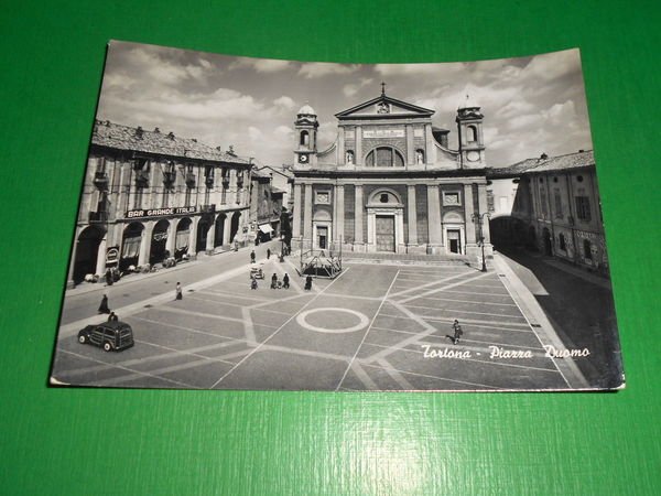 Cartolina Tortona - Piazza Duomo 1955