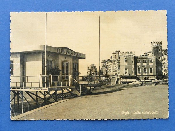 Cartolina Pegli - sulla passeggiata - 1950 ca..