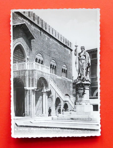 Cartolina Treviso - Piazza Indipendenza - 1940