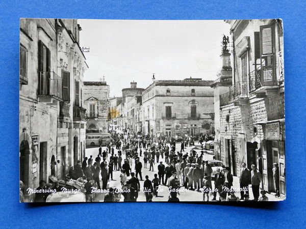 Cartolina Minervino Murge - Piazza Bovio - Via De Gasperi …