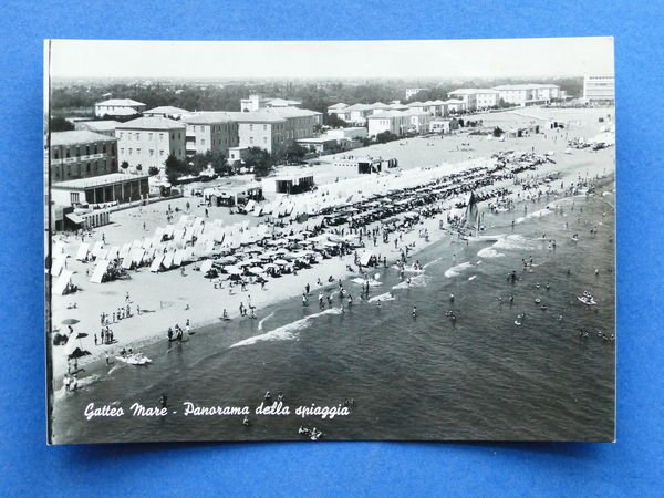 Cartolina Gatteo a Mare - La Spiaggia - 1960 ca.