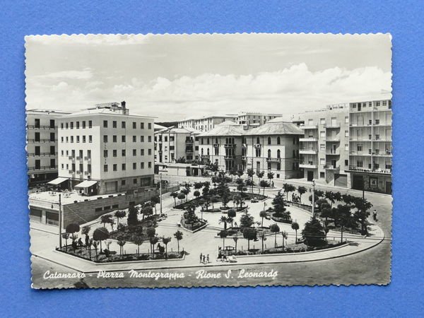 Cartolina Catanzaro - Piazza Montegrappa - Rione S. Leonardo - …