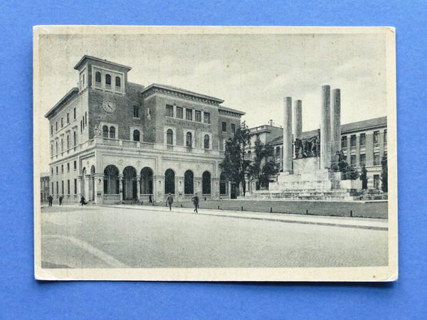 Cartolina Treviso - Monumento ai Caduti e R.R. Poste - …