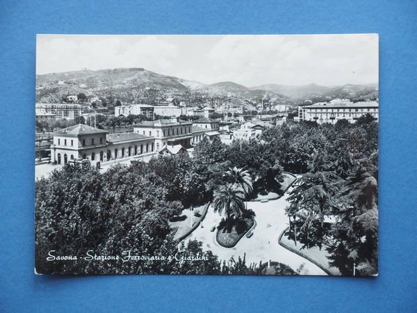 Cartolina Savona - Stazione Ferroviaria e Giardini - 1960 ca.