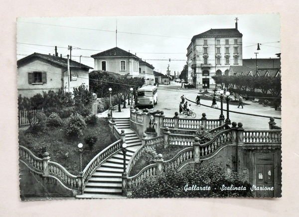 Cartolina Gallarate - Scalinate Stazione - 1960