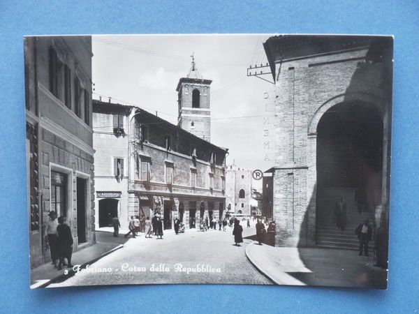 Cartolina Fabriano - Corso della Repubblica - 1954 ca.