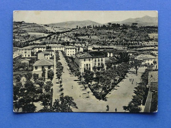 Cartolina Tagliacozzo - Giardini Pubblici e Viale della Stazione - … | Immagine principale