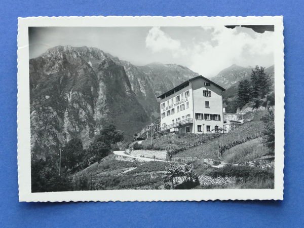 Cartolina S. Lorenzo Banale - Albergo Miravalle - 1955