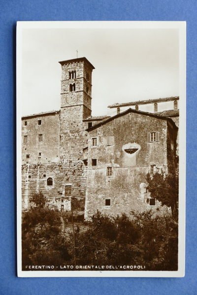 Cartolina Ferentino - Lato orientale dell'Acropoli - 1930 ca..