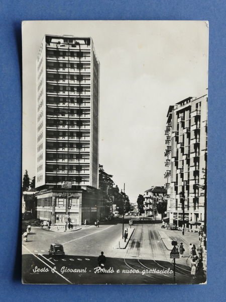 Cartolina Sesto S. Giovanni - Rondò e nuovo grattacielo - … | Immagine principale
