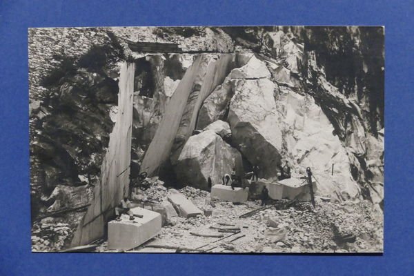 Cartolina Cave di Carrara - Riquadratura blocchi - 1936