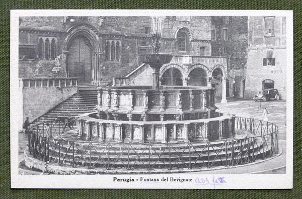 Cartolina Perugia - Fontana del Bevignate - 1930 ca.