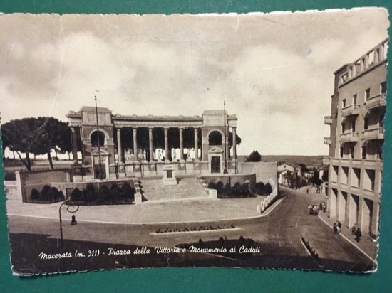 Cartolina Macerata - Piazza Della Vittoria E Monumento Ai Caduti …