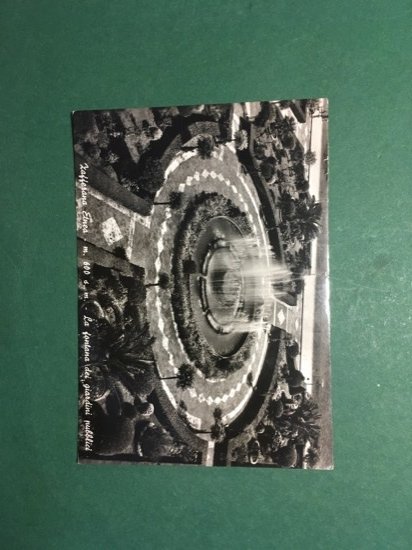 Cartolina Zafferana Etna - La Fontana dei Giardini Pubblici - …