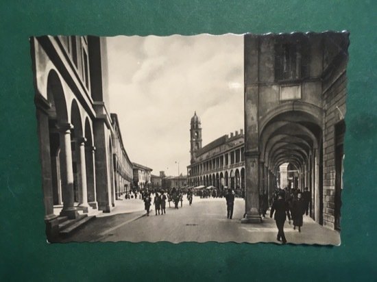 Cartolina Faenza - Piazza Vittorio Emanuele - 1960 ca. | Immagine principale