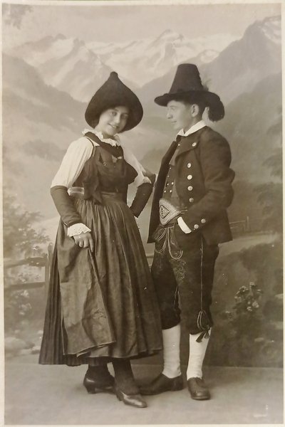 Cartolina - Costumi Val Pusteria - 1932