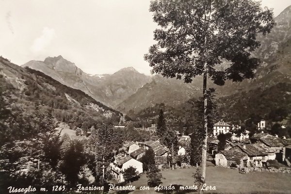 Cartolina - Usseglio - Frazione Piazzette con sfondo monte Lera …