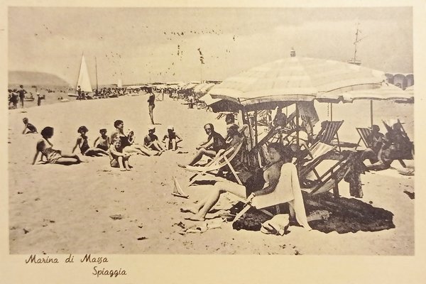 Cartolina - Marina di Massa - Spiaggia - 1960