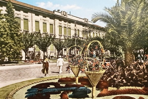 Cartolina - Salsomaggiore Terme ( Parma ) - Piazzale Berzieri …