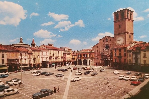 Cartolina - Lodi - Piazza Vittoria - 1960 ca.