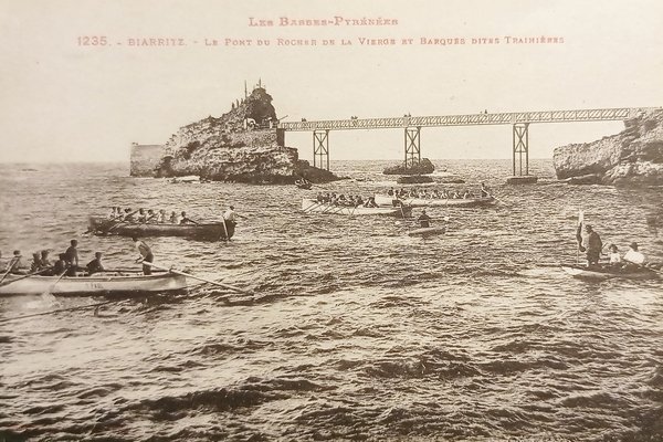 Cartolina Les Basses-Pyrénées - Biarritz - Le Pont du Rocher …