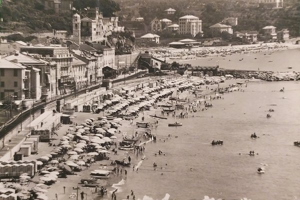 Cartolina - Celle Ligure - La Spiaggia - 1950 ca.