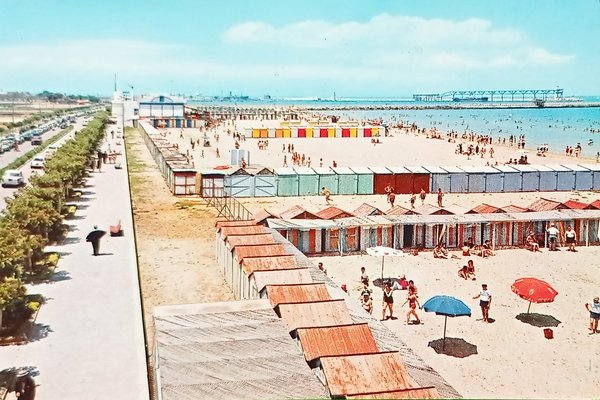 Cartolina - Barletta - Spiaggia di Levante - 1960 ca.