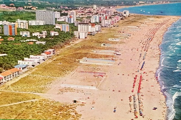 Cartolina - Lido degli Estensi - Panorama e Spiaggia - …